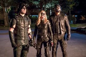 arrow ollie laurel and diggle in costume