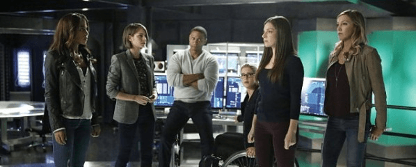 arrow team meering with vixen and samantha