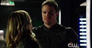arrow oliver and felicity try to work together