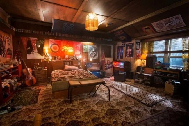 ashs-bedroom-shot-1jpg-42c9e3_765w