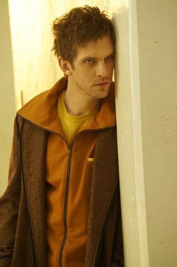 legion_dan_stevens_p_2016