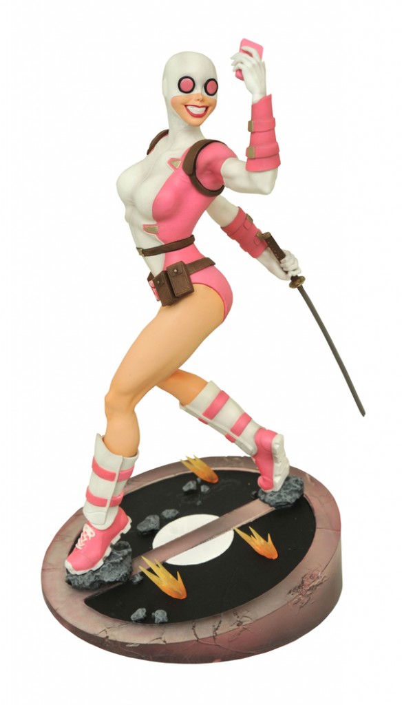 gwenpool_statue__scaled_600