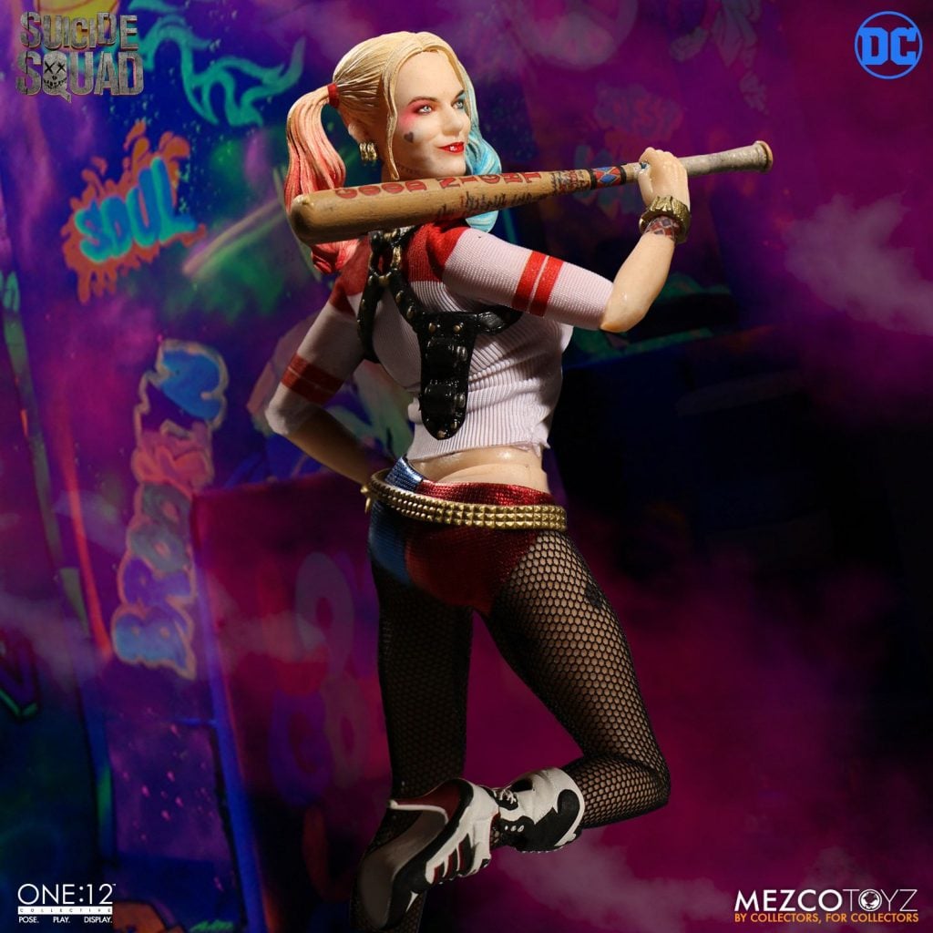 Mezco-One12-Collective-Harley-Quinn-001