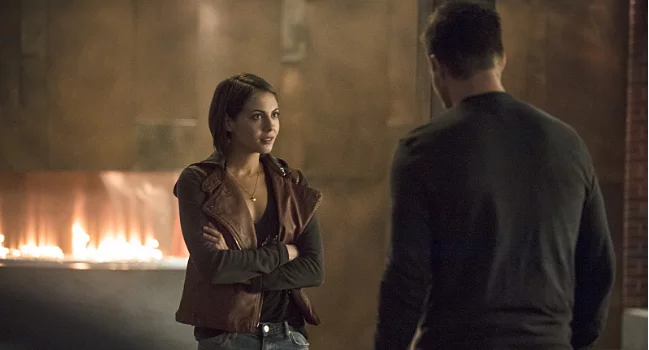 Thea_Queen_Willa_Holland_and_Oliver_Queen_Stephen_
