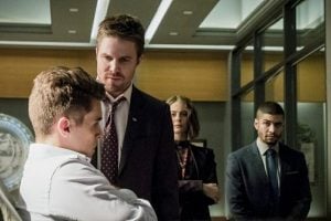arrow ollie thea and rene visit DA chase in hospital