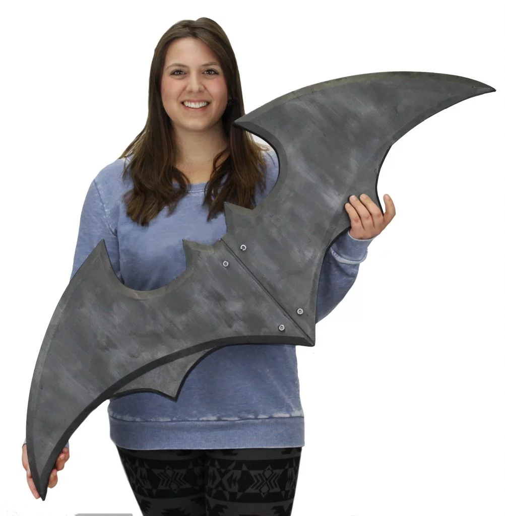 NECA-Oversized-Batarang-002