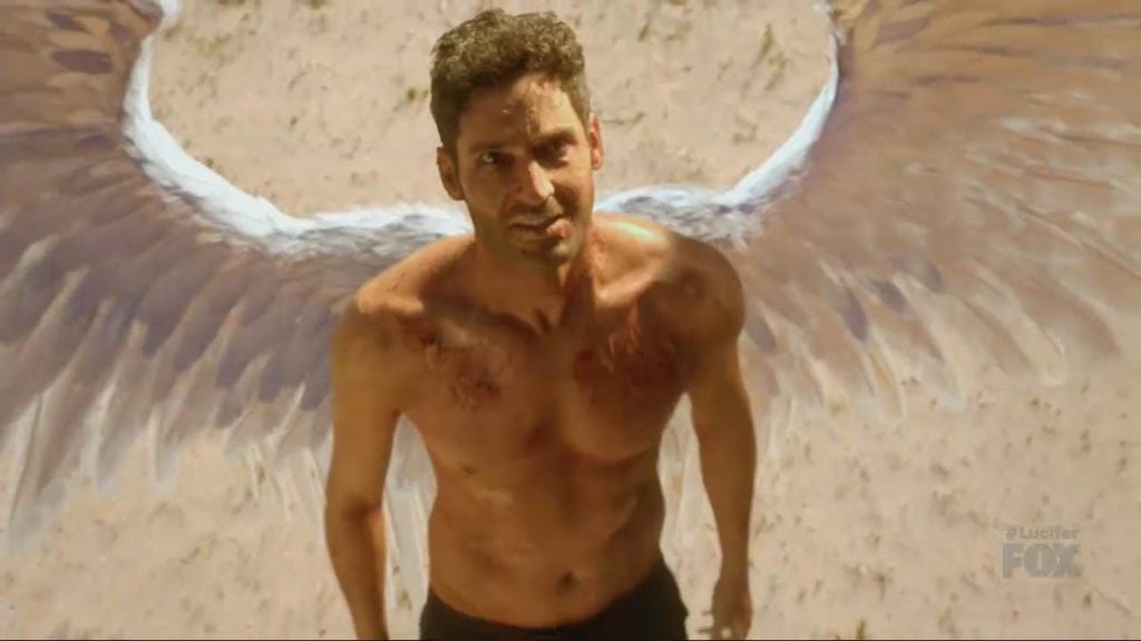 Lucifer finds himself in the desert and with wings. 