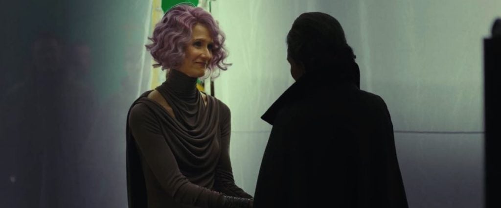 Carrie Fisher And Laura Dern Re-Wrote Their Touching Goodbye In 'Star Wars: The Last Jedi'