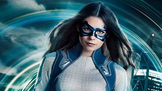 Nicole Maines Suits Up As Dreamer For Supergirl