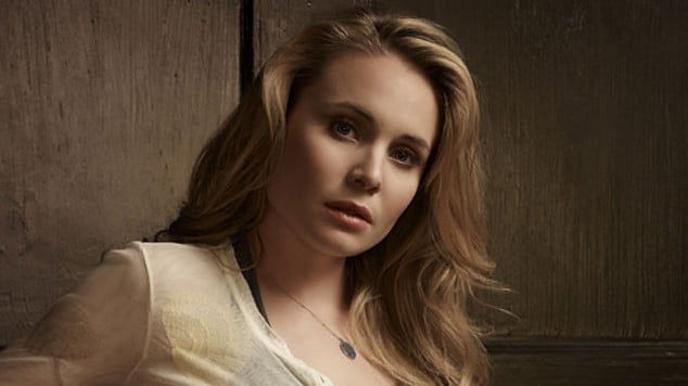 'Charmed' Will Welcome Fellow CW Guest-Stars Leah Pipes And Tyler Blackburn