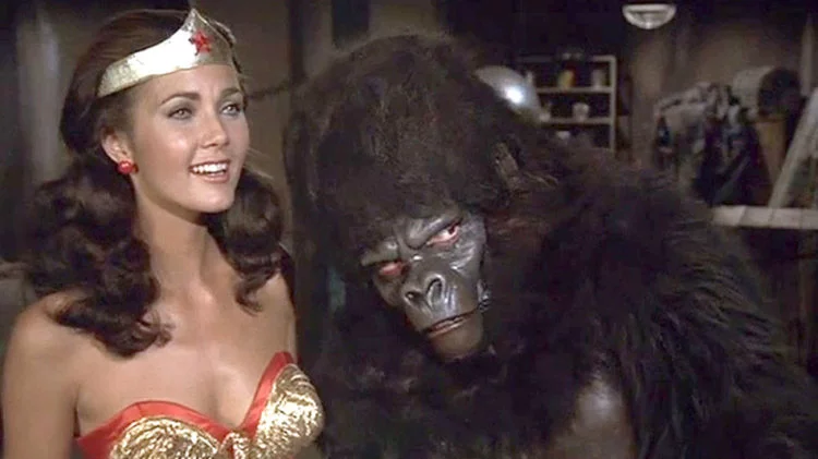Lynda Carter May Appear As A Wonder Woman In "Crisis On Infinite Earths"