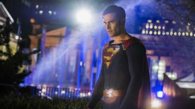 Superman & Lois : Tyler Hoechlin as Superman