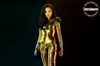 Wonder Woman 1984 in gold suit